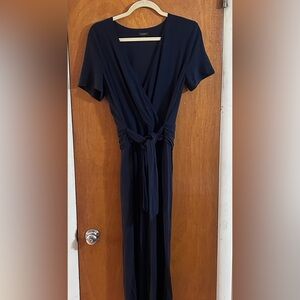 Ann Taylor navy blue one piece pant suit. Smoke free home. Size medium
